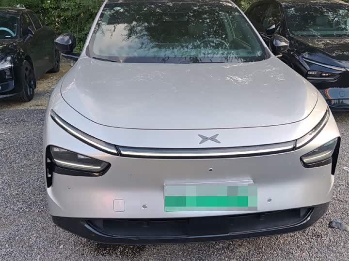 Фото 2 - XPeng G7