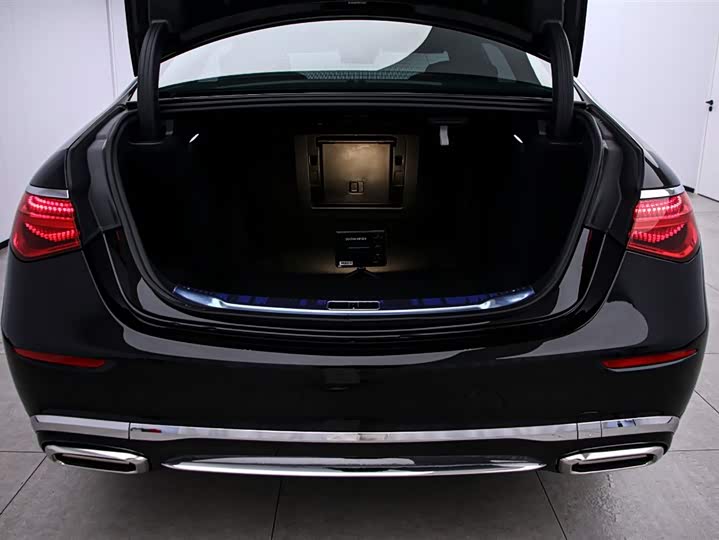 Фото 16 - Mercedes-Benz Maybach S-Class