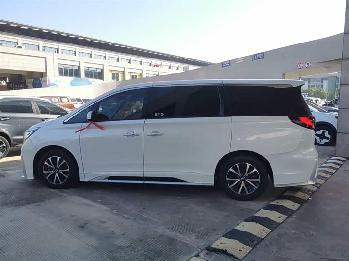 Фото 5 - GAC Trumpchi M8