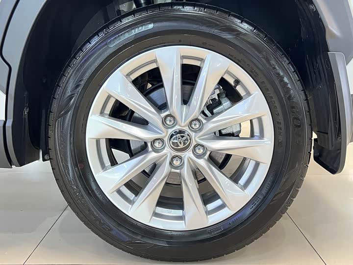 Фото 16 - Toyota Corolla Cross