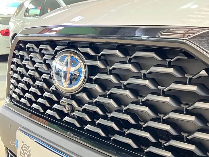 Фото 18 - Toyota Corolla Cross