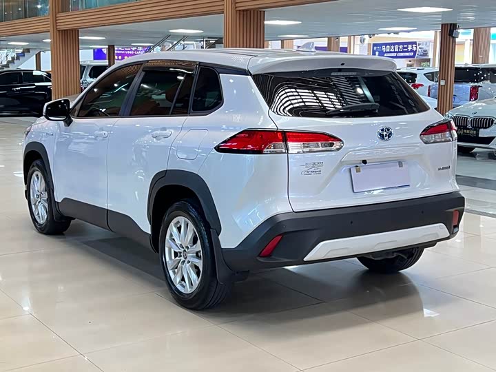 Фото 21 - Toyota Corolla Cross