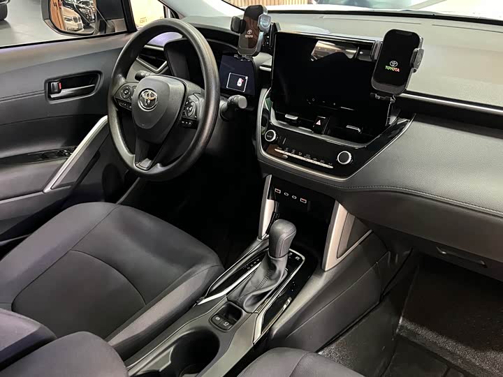 Фото 9 - Toyota Corolla Cross