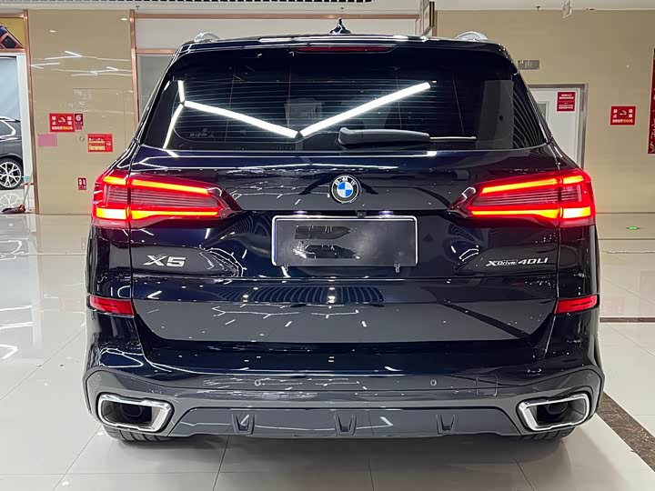 Фото 14 - BMW X5