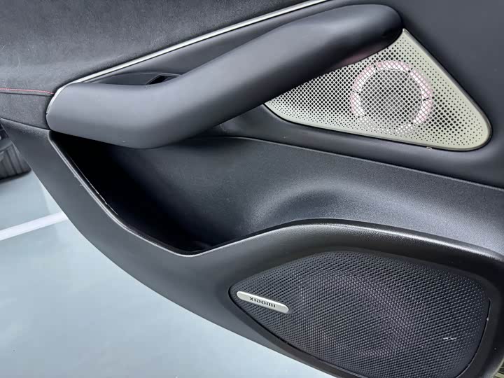 Фото 15 - Xiaomi SU7