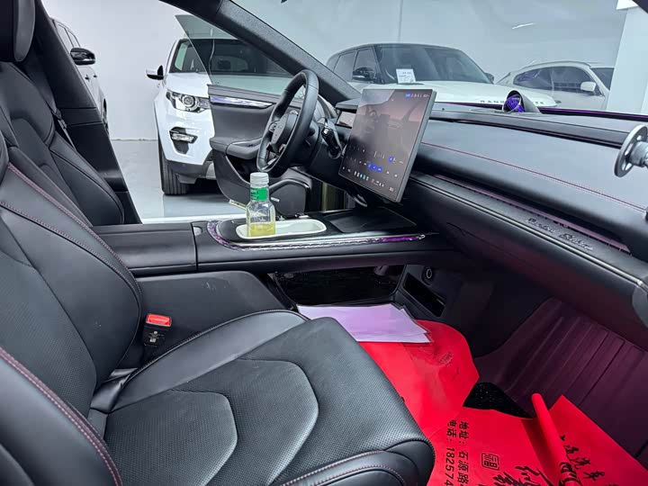 Фото 18 - Xiaomi SU7