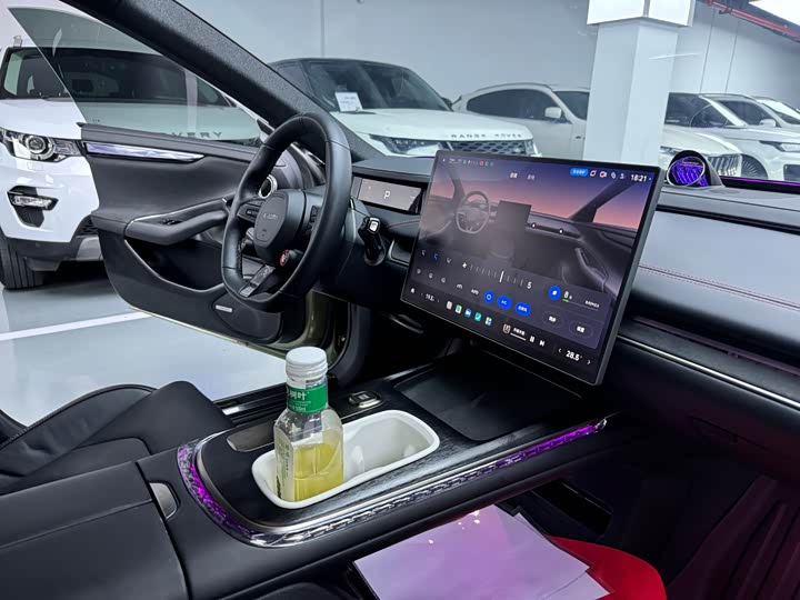 Фото 19 - Xiaomi SU7