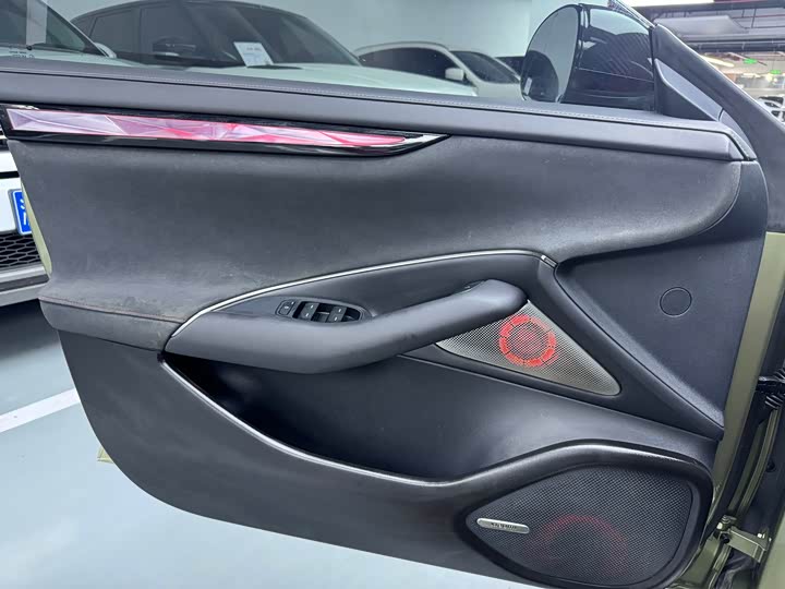 Фото 4 - Xiaomi SU7