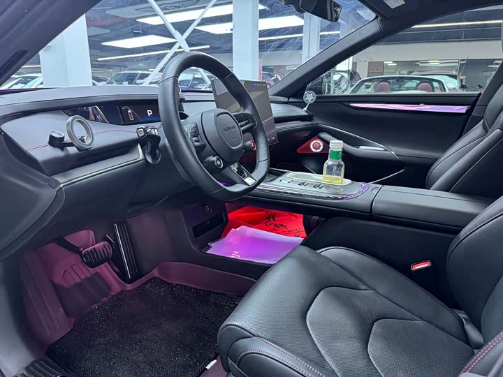 Фото 6 - Xiaomi SU7