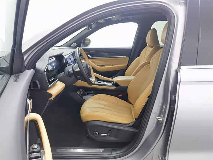 Фото 10 - Geely Monjaro Thor Hybrid