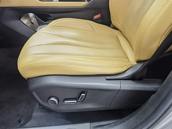 Фото 20 - Geely Monjaro Thor Hybrid