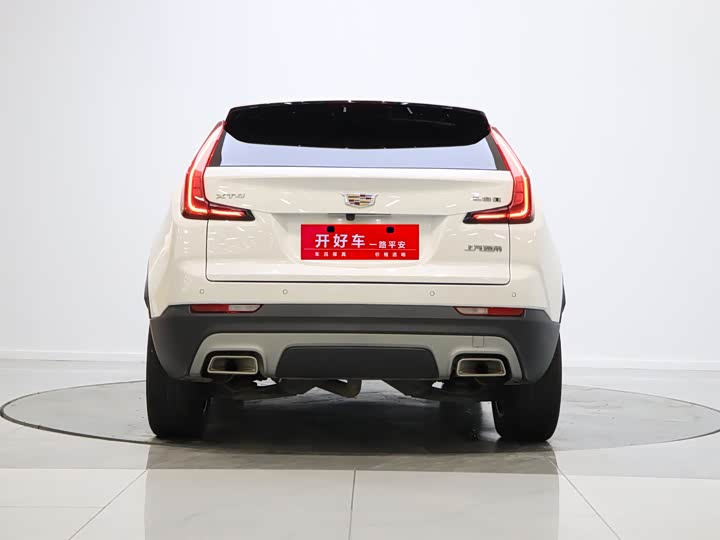 Фото 4 - Cadillac XT4