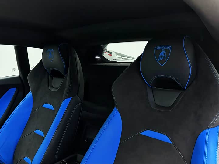 Фото 15 - Lamborghini Huracán