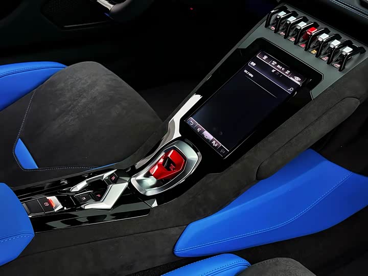 Фото 16 - Lamborghini Huracán