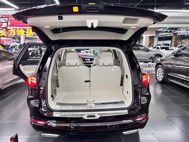 Фото 17 - Buick Enclave