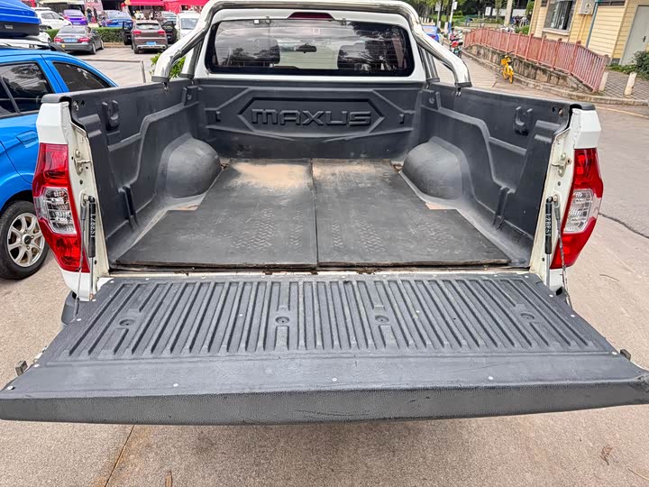 Фото 12 - Maxus T70