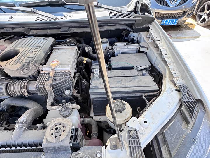 Фото 18 - Maxus T70