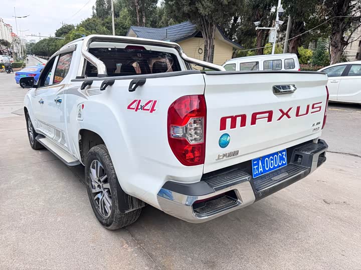 Фото 4 - Maxus T70