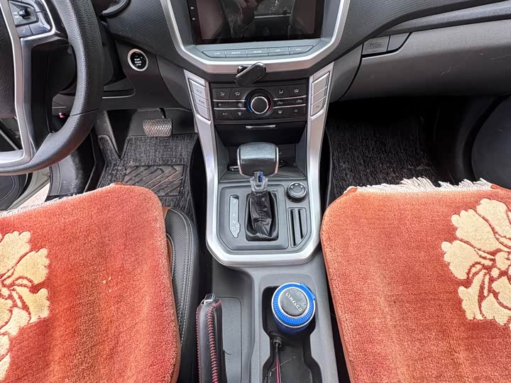 Фото 6 - Maxus T70