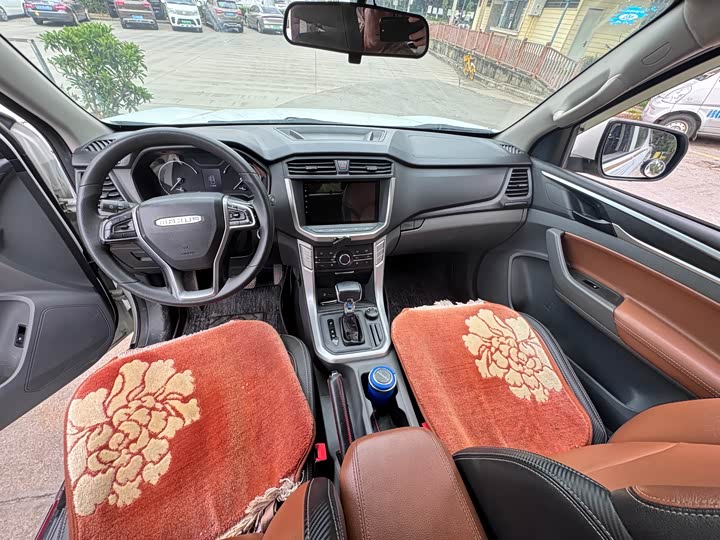 Фото 7 - Maxus T70