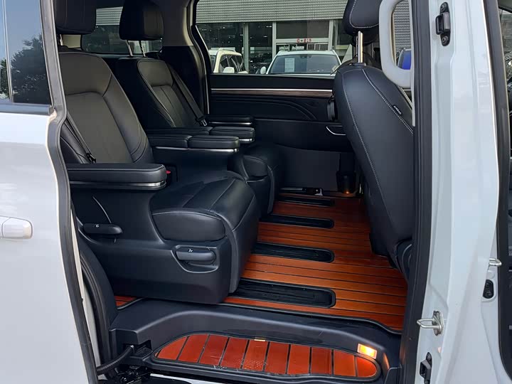 Фото 6 - GAC Trumpchi M8