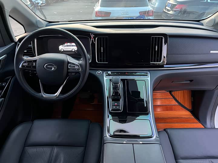 Фото 7 - GAC Trumpchi M8