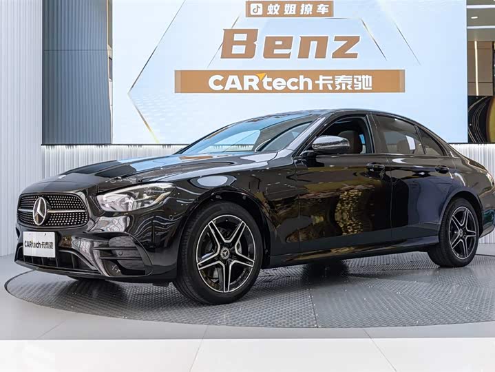 Фото 1 - Mercedes-Benz E-Class