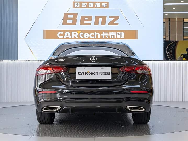 Фото 5 - Mercedes-Benz E-Class