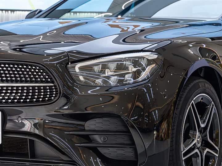 Фото 6 - Mercedes-Benz E-Class