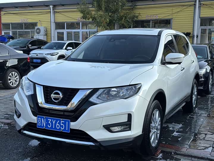 Фото 1 - Nissan X-Trail