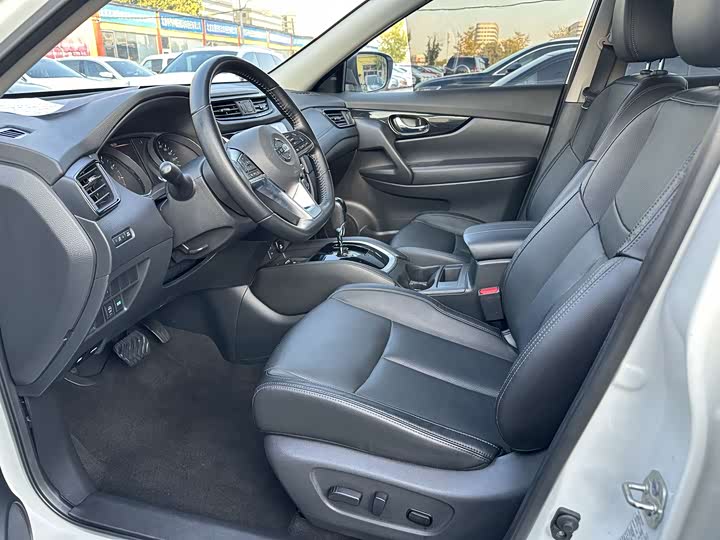 Фото 3 - Nissan X-Trail