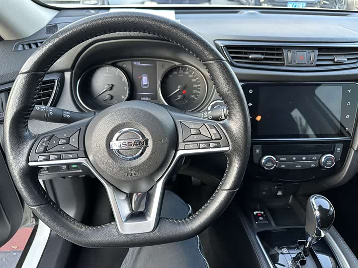 Фото 5 - Nissan X-Trail