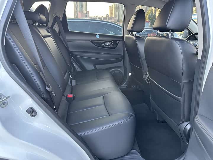 Фото 8 - Nissan X-Trail