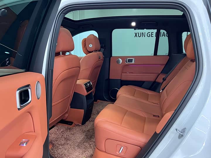 Фото 10 - LiXiang L6