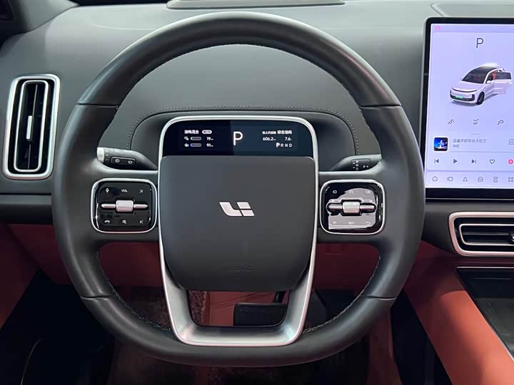 Фото 16 - LiXiang L6