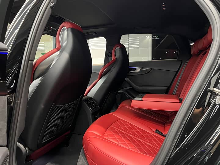 Фото 8 - Audi S4