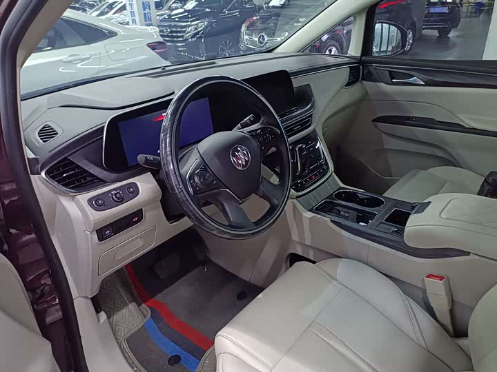 Фото 3 - Buick GL8 ES