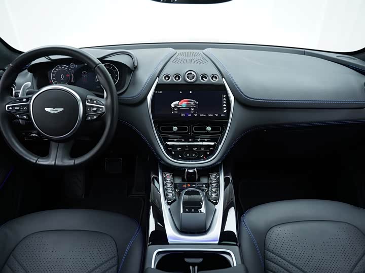 Фото 8 - Aston Martin DBX