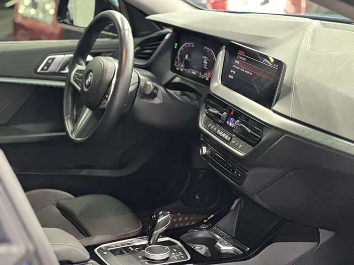 Фото 12 - BMW 2 Series