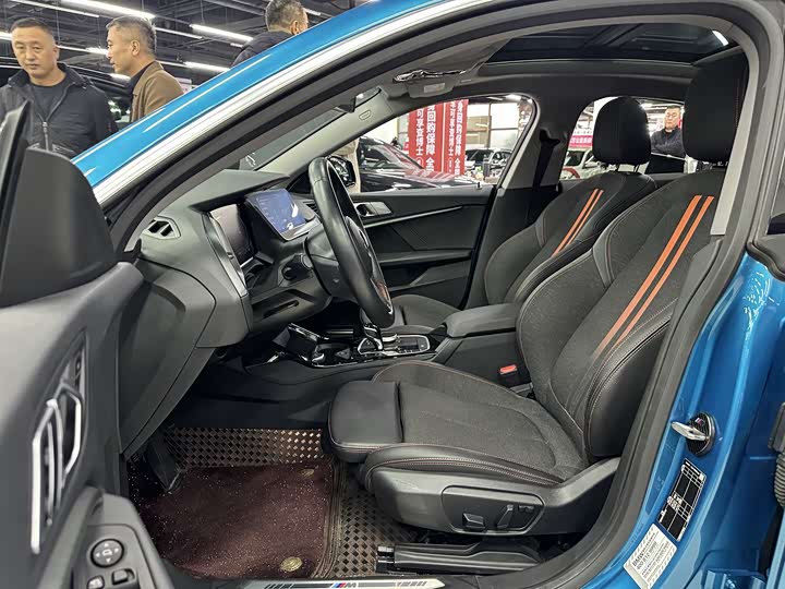 Фото 29 - BMW 2 Series