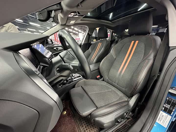 Фото 30 - BMW 2 Series