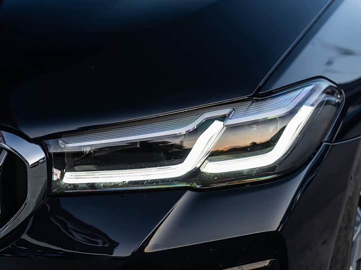 Фото 5 - BMW 5 Series