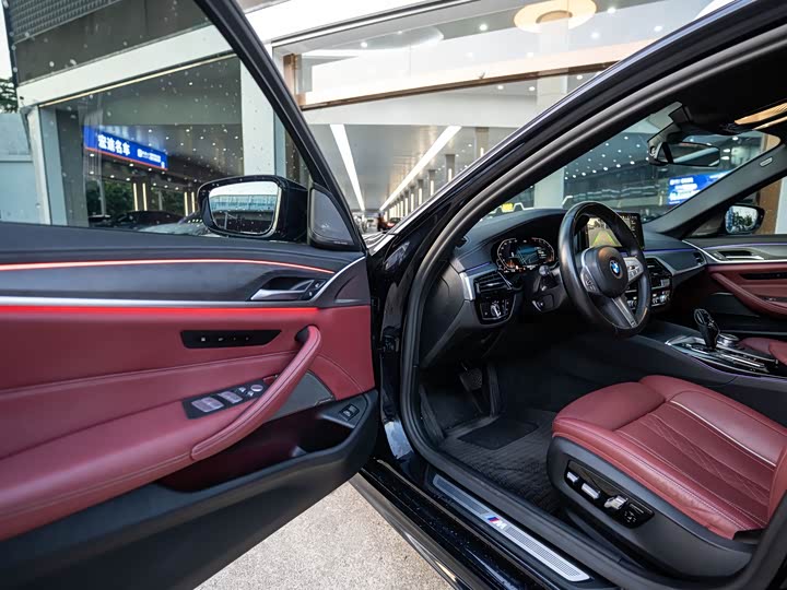 Фото 8 - BMW 5 Series