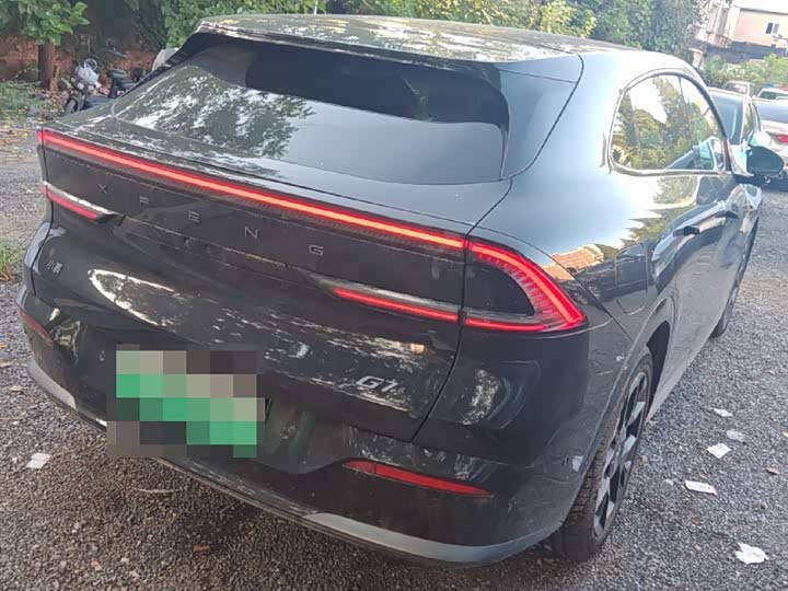 Фото 2 - XPeng G7