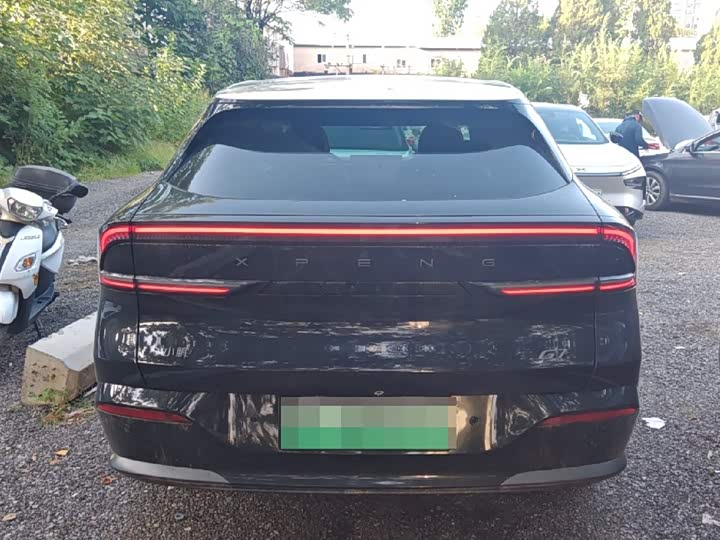 Фото 3 - XPeng G7