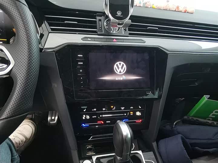 Фото 13 - Volkswagen Magotan