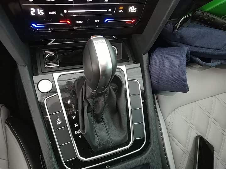 Фото 14 - Volkswagen Magotan