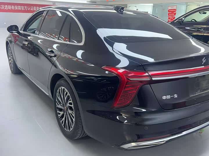 Фото 4 - Hongqi H5