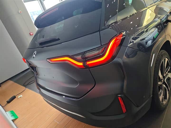 Фото 6 - Nio ES6