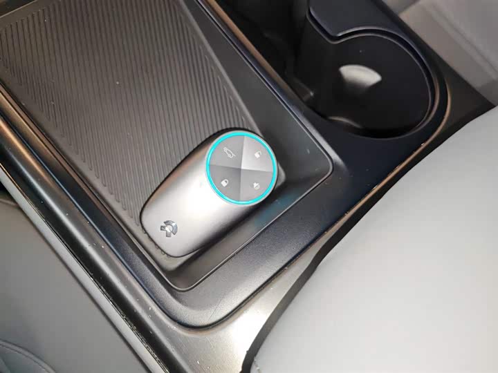 Фото 9 - Nio ES6